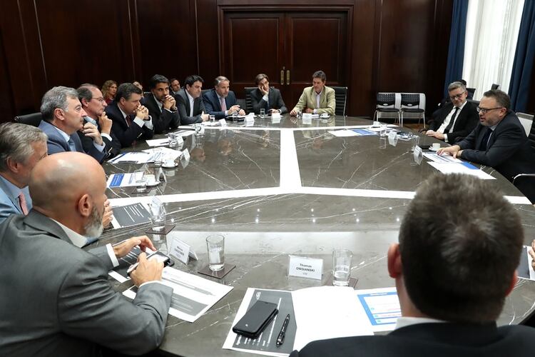 Reunión de la cúpula de ADEFA con el ministro de Desarrollo Productivo, Matías Kulfas