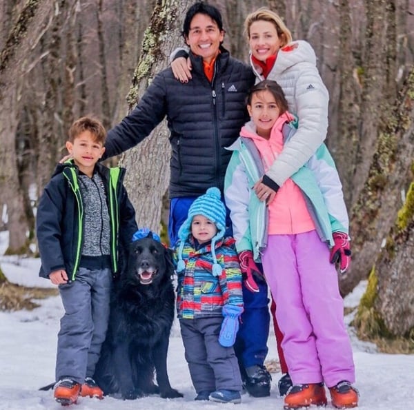 Vacaciones en familia junto a sus hijos Francesca, Benicio y Valentino