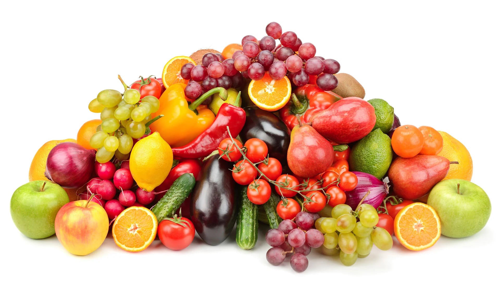 Las frutas y verduras contienen fibra en sus cáscaras y fibra soluble benficiosas para el instestino (iStock)