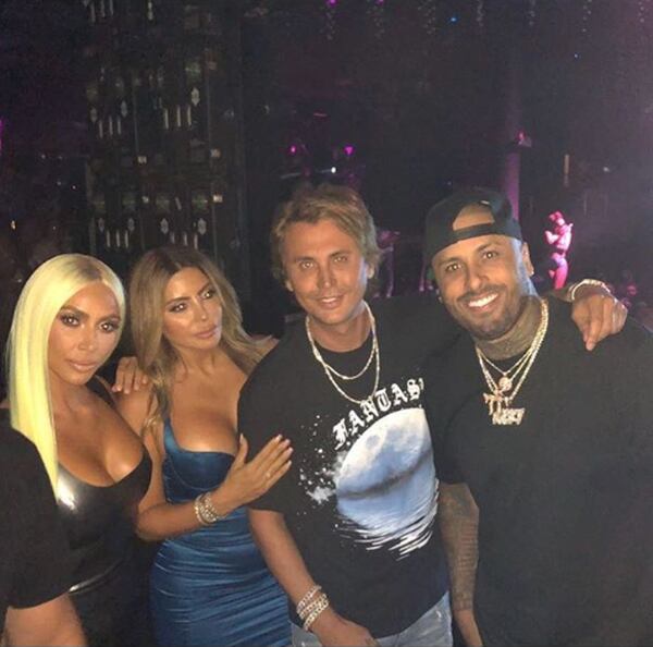 Kim Kardashian, Larsa Pipen, Jonathan Cheban y Nicky Jam juntos en Miami (Instagram: Nicky Jam)