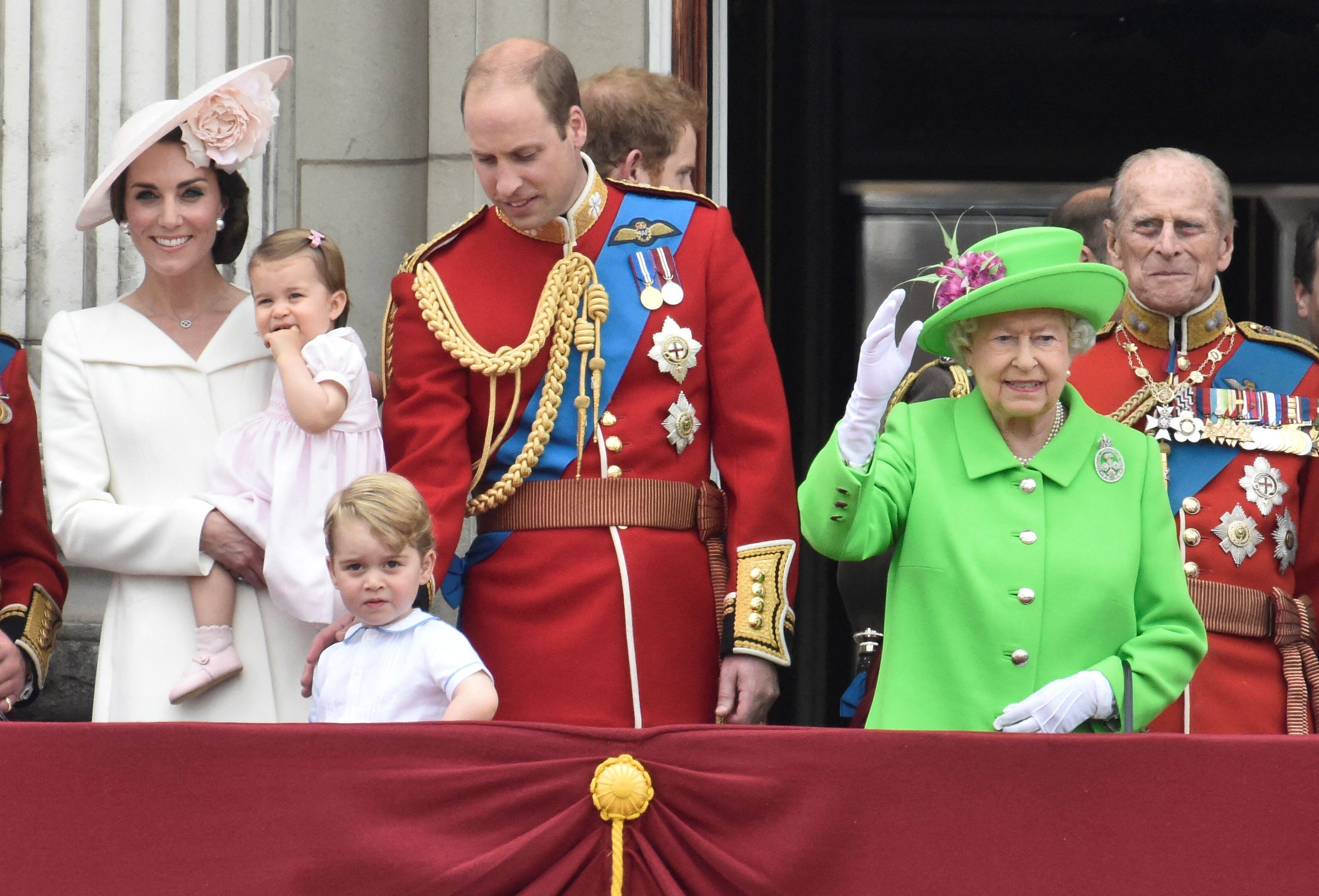De ascendencia trabajadora a miembros de la realeza, el cambio de Kate Middleton. (REUTERS)