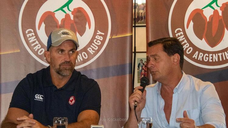 Ignacio Fernández Lobbe es el entrenador de Ceibos y su dueño es el empresario Fernando Riccomi