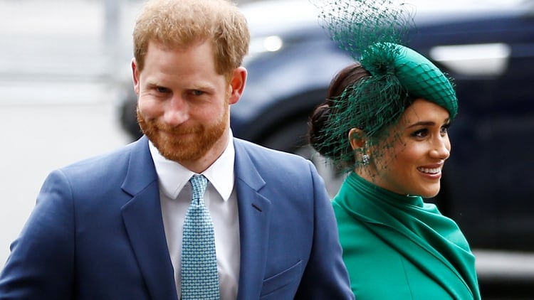 La pareja dejará de ser financiada económicamente por la corona inglesa a partir de la primavera de 2020 (Foto: REUTERS/Henry Nicholls)
