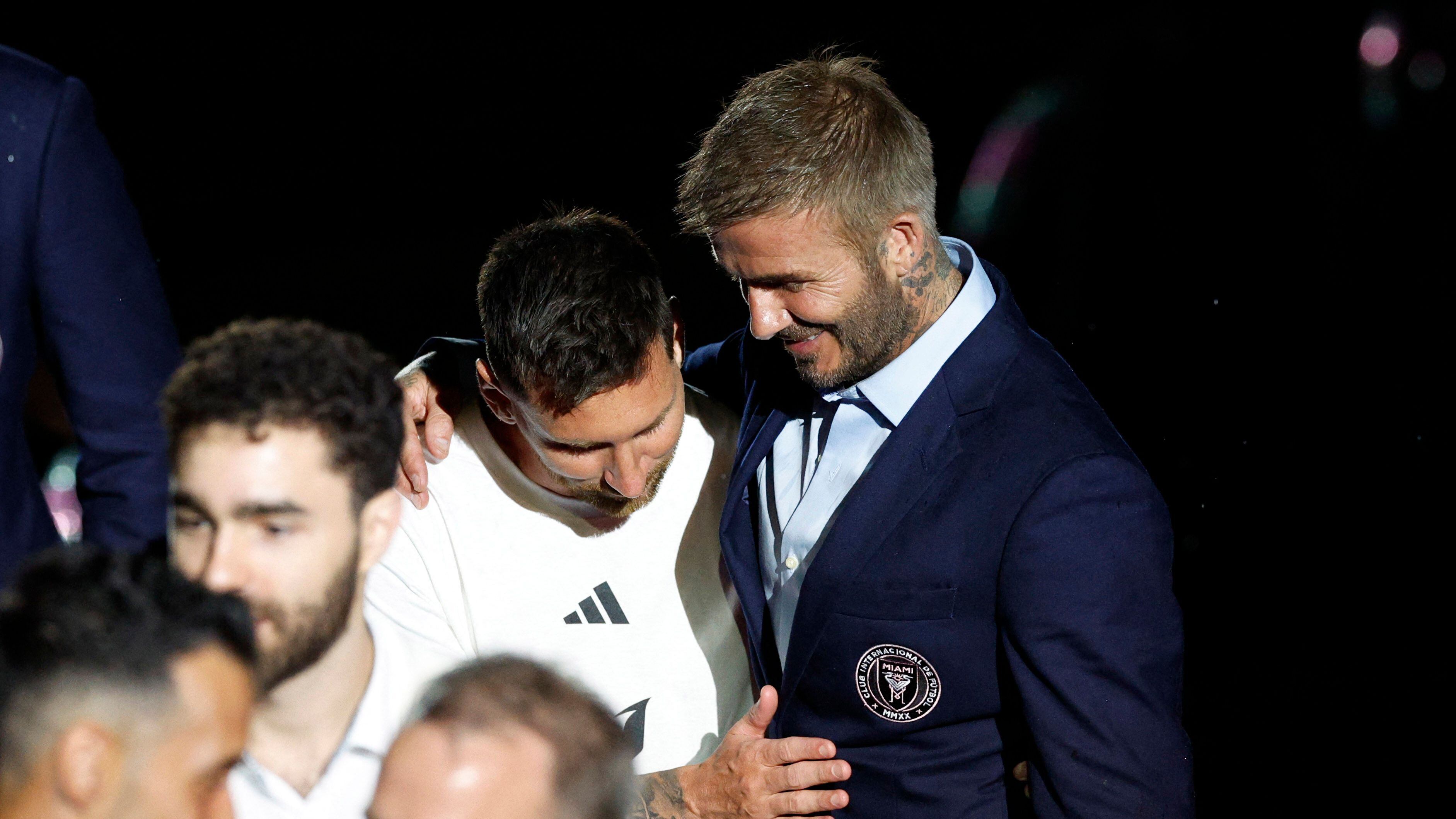 Beckham y su familia hicieron mucho para que los Messi se sintieran cómodos (REUTERS/Marco Bello)