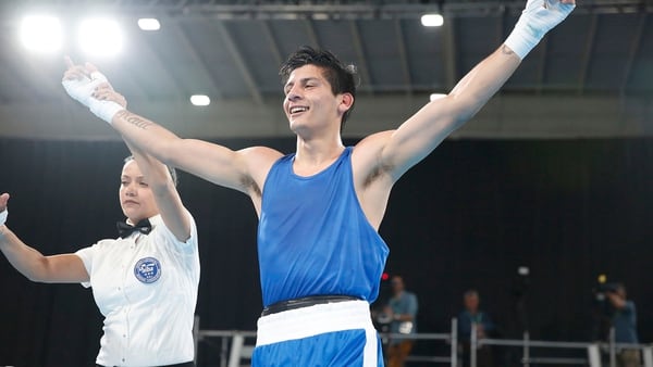 Arregui festeja su hito en boxeo (Foto: Télam)