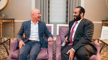 Jeff Bezos com Bin Salman Mohammed durante sua visita aos EUA UU março de 2018. ( Foto: Agência de Imprensa Saudita)