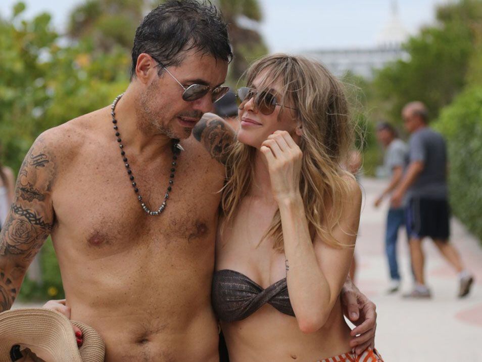 Tinelli y Guillermina en una de sus primeras vacaciones juntos en Miami (Jorge Rodríguez)
