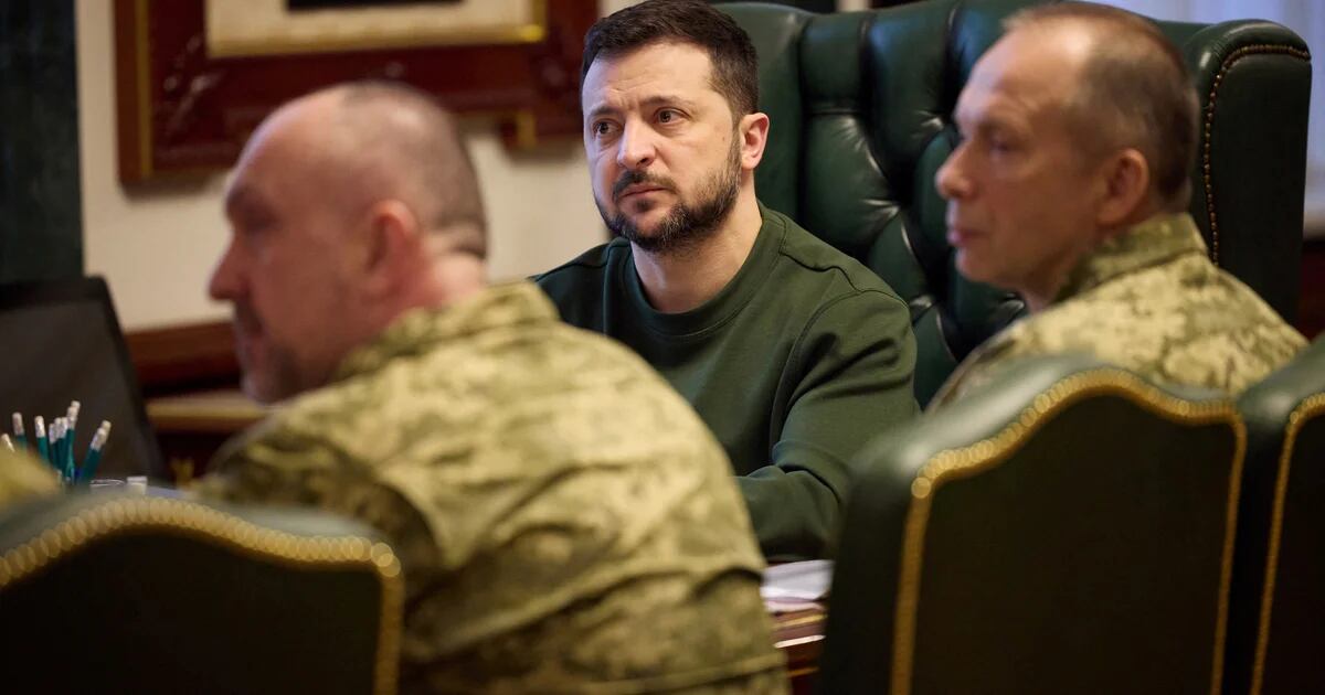 Trwają zmiany w ukraińskim kierownictwie wojskowym: Wołodymyr Zełenski mianował czterech nowych dowódców