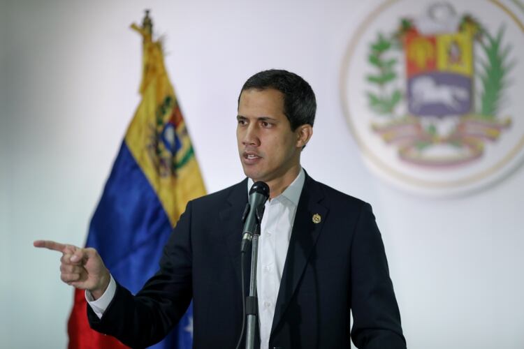 Juan Guaidó, presidente interino de Venezuela designado por la Asamblea Nacional, que asistió en la identificación de los funcionarios chavistas sancionados (Reuters)