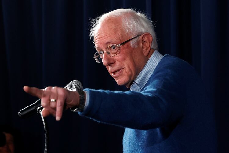 El precandidato presidencial por el Partido Demócrata, Bernie Sanders (REUTERS/Mike Segar)