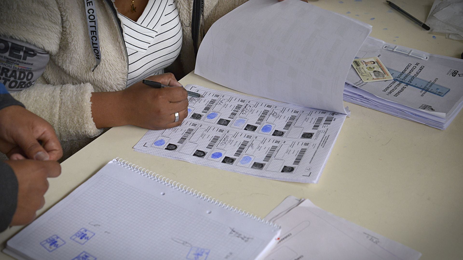 Según informaron desde el Organo Electoral Plurinacional Boliviano, cada elección aumenta significativamente el número de electores y de mesas habilitadas, ya que a medida que los jóvenes cumplen la mayoría de edad se empadronan para tener la posibilidad de ejercer el derecho al voto.