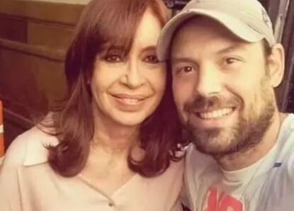 Una de las dos fotos que muestra en su Instagram junto a la vicepresidenta Cristina Kirchner (Instagram)