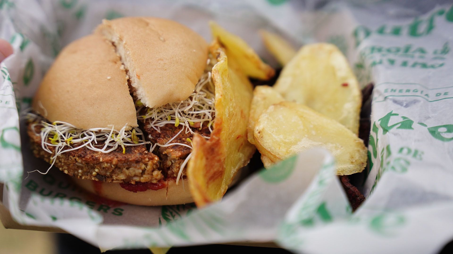 Lollapalooza 2022 Argentinien - Grünfläche und Kunst