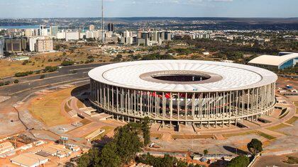El estadio de Brasilia donde se jugó parte del Mundial 2014 lleva el nombre del ídolo como homenaje, Mané Garrincha