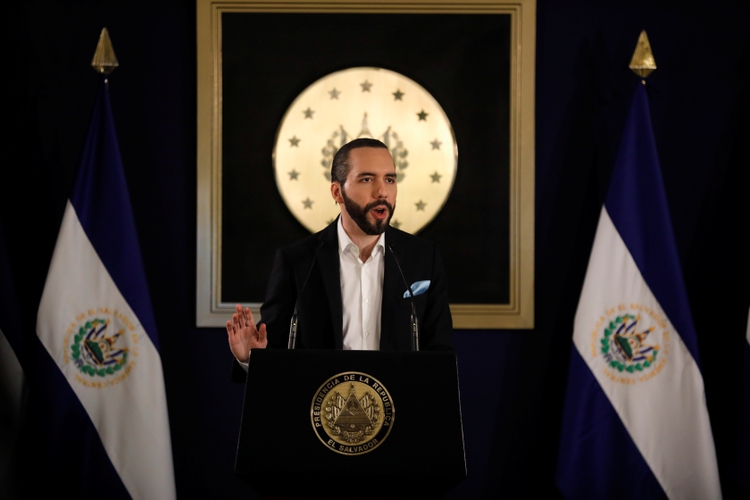 El presidente de El Salvador, Nayib Bukele, habla durante una conferencia de prensa en San Salvador, El Salvador, el 1 de noviembre de 2019. REUTERS/Jose Cabezas