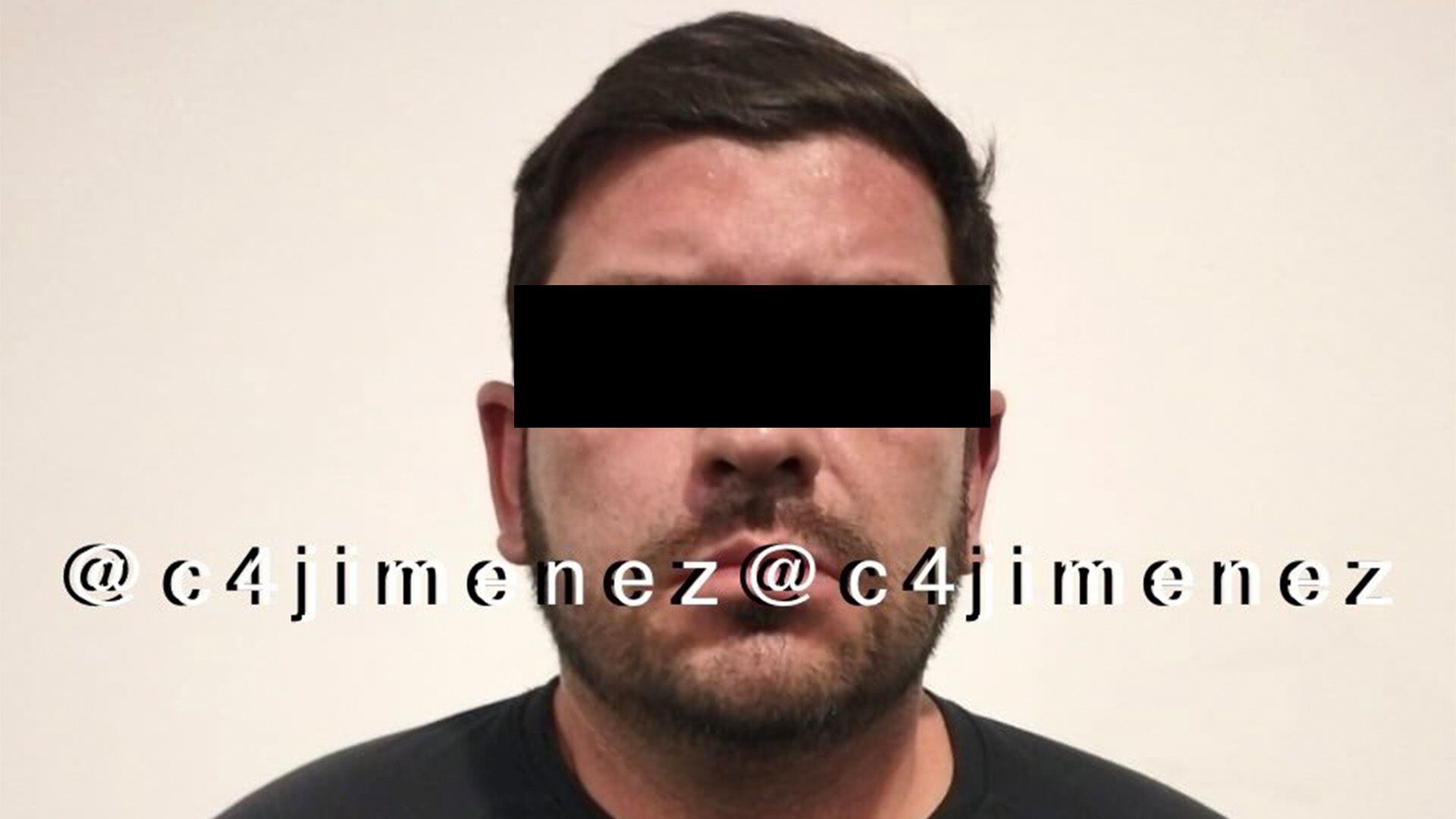 Foto de presunto líder de banda delictiva dedicado a falsificación de identificaciones INE y otros documentos