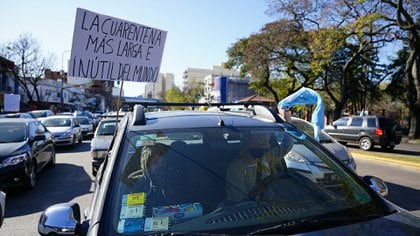 Las protestas contra la cuarentena se multiplicaron en diversos puntos del país