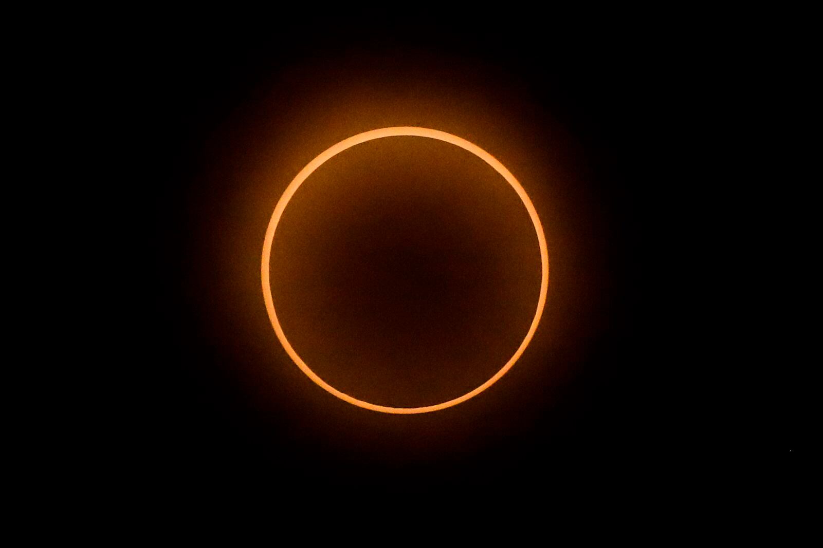 Fotografía del eclipse solar anular que tuvo lugar en 2023. (EFE/Bienvenido Velasco) 
