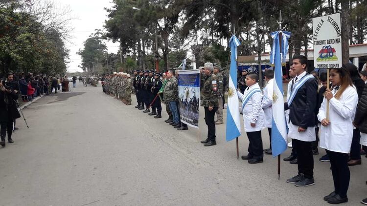 De la ceremonia participaron integrantes de la comunidad de Teniente Berdina