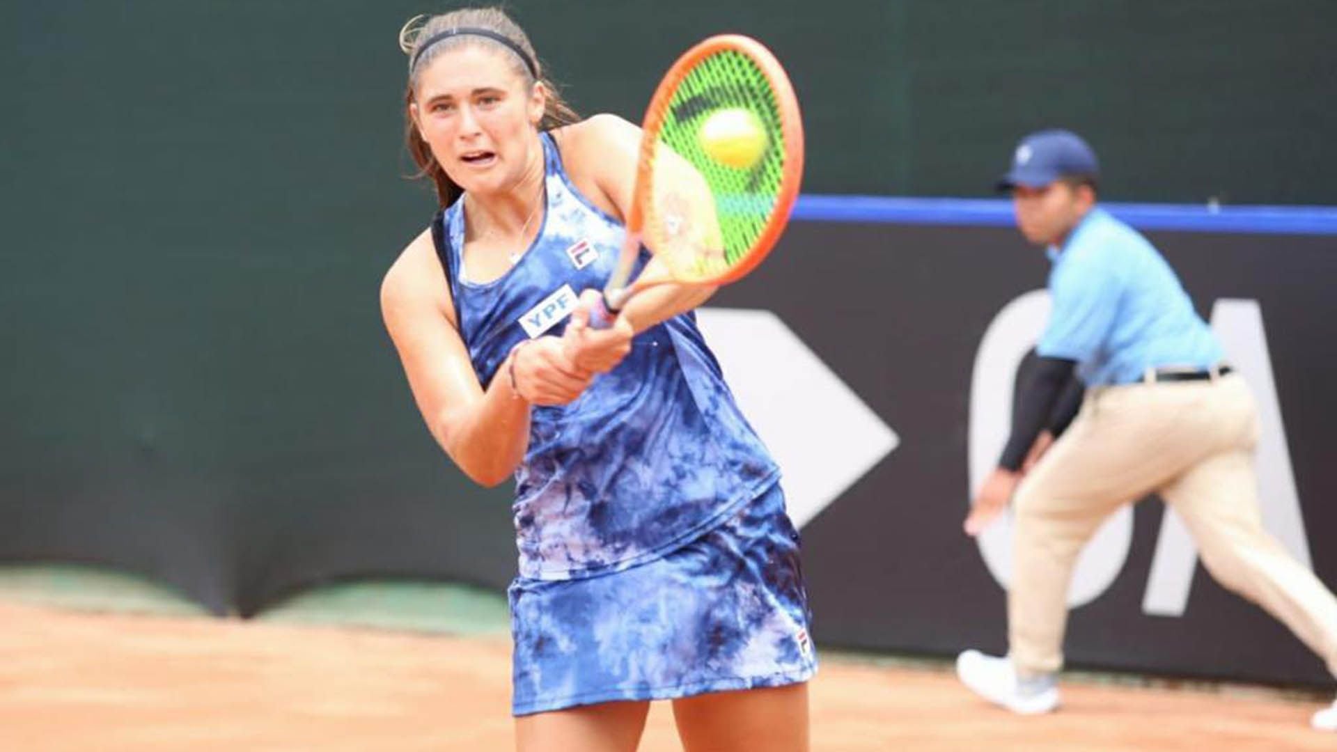 Julia Riera, tenista argentina de Pergamino que alcanzó las semifinales del torneo WTA de Rabat.