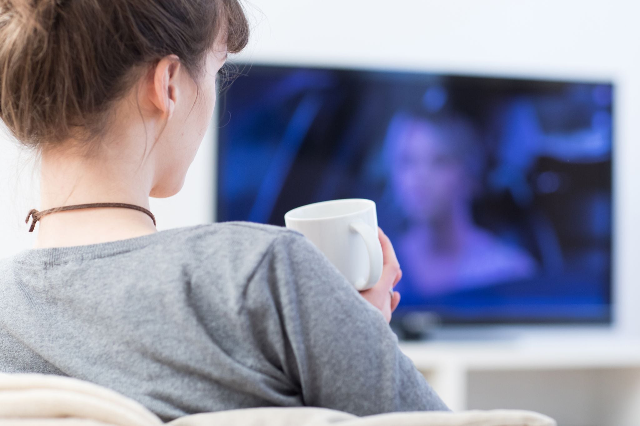 Con este disco las películas más pesadas, es decir las de larga duración en 4K se pueden visualizar en un televisor sin necesidad de plataformas de streaming. (Foto: Christin Klose/dpa)