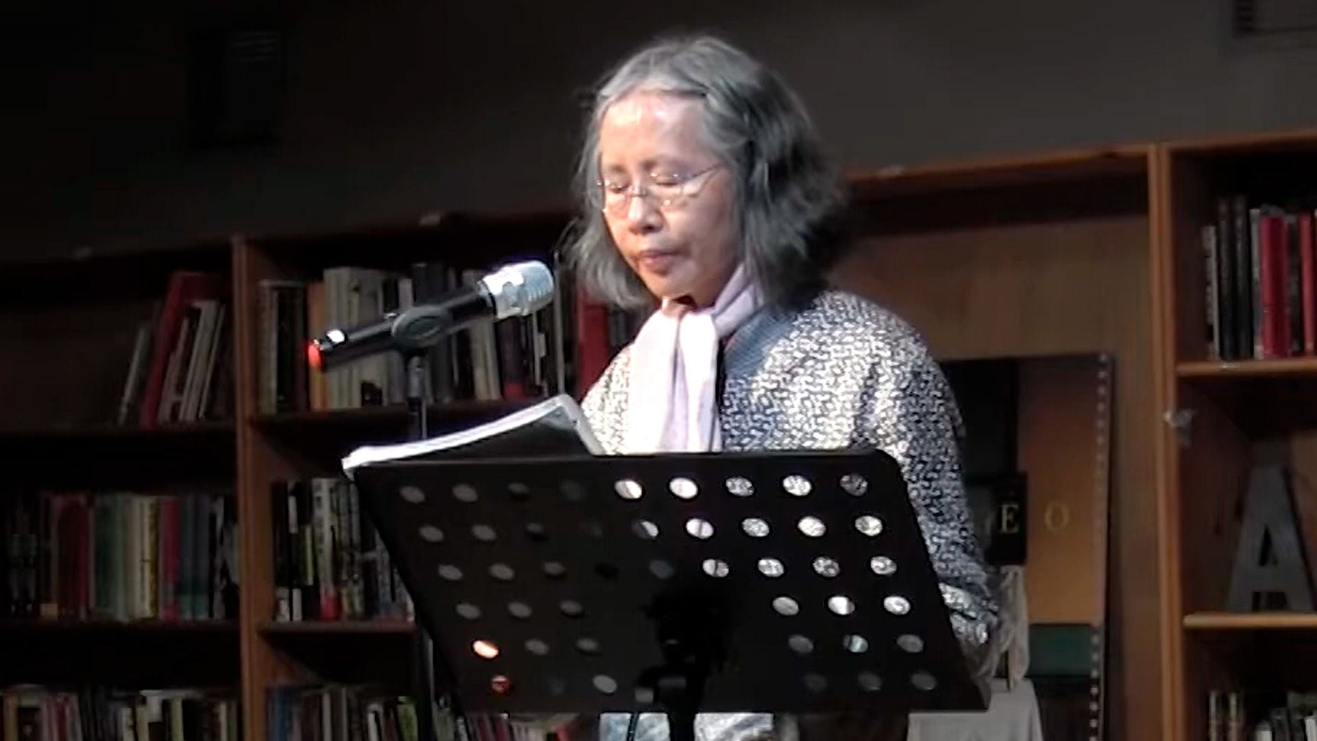 Can Xue, la escritora china, la gran favorita para ganar el Premio Nobel de Literatura, según las casas de apuestas (Captura de video)
