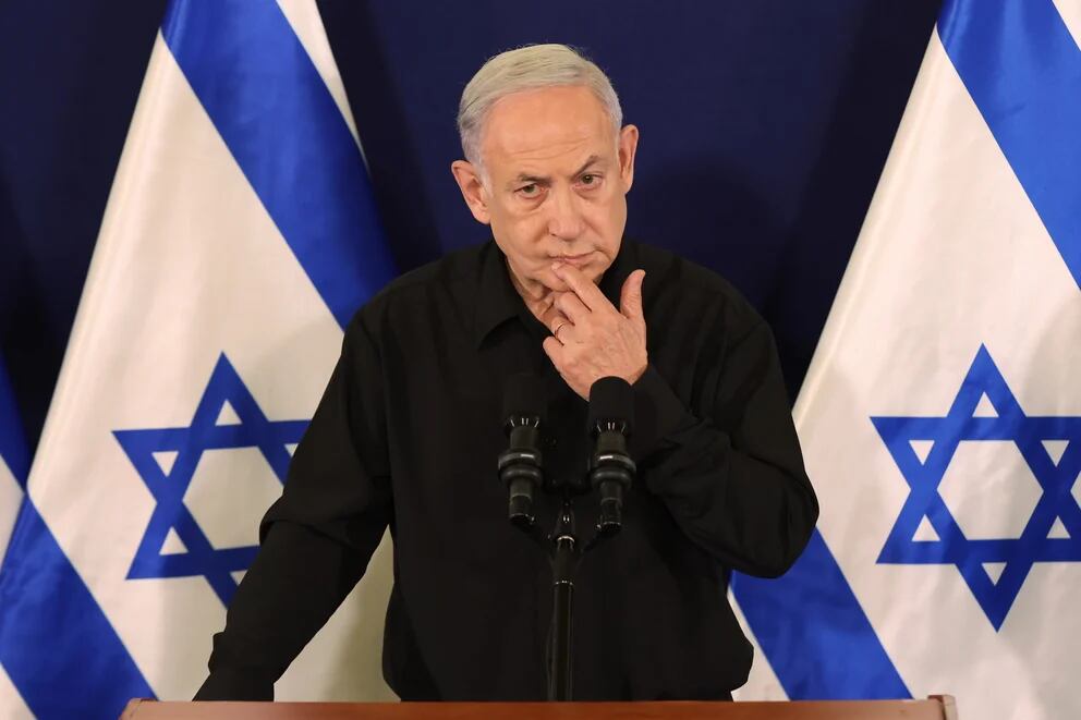 Netanyahu agregó que por cada 10 rehenes liberados, se ampliará un día más el cese de hostilidades. (EFE/Abir Sultan).