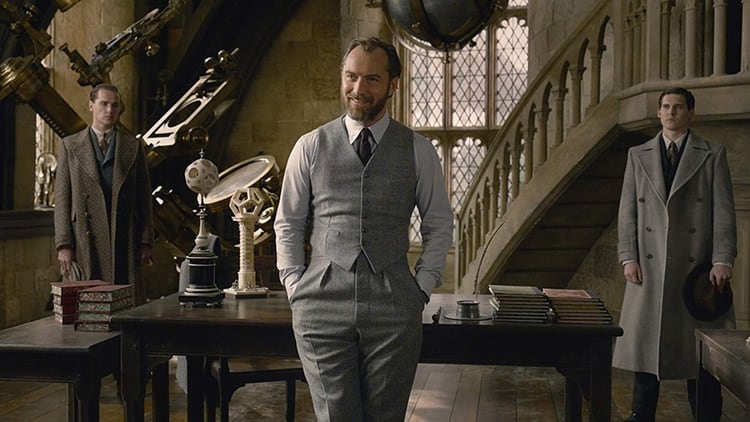 Un joven Dumbledore aparece en la pelÃ­cula de 2018 âAnimales fantÃ¡sticos: los crÃ­menes de Grindelwaldâ, interpretado por Jude Law