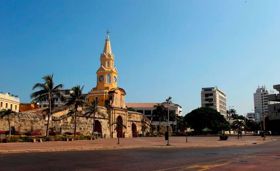 El clima en Cartagena es semiárido, caracterizado por ser cálido y seco, aunque la brisa lo vuelve un tanto agradable (EFE)