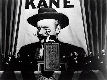 "Citizen Kane" es una película de 1941 dirigida, escrita, producida y protagonizada por Orson Welles