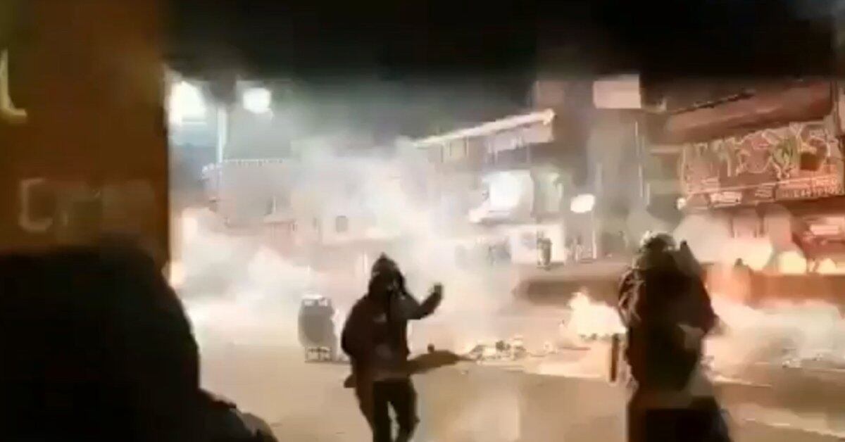Video |  Clashes between citizens and the Police in Suba at the end of the second day of the National Strike