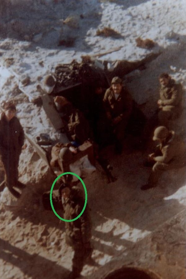 El oficial de la Fuerza AÃ©rea en las islas durante la guerra