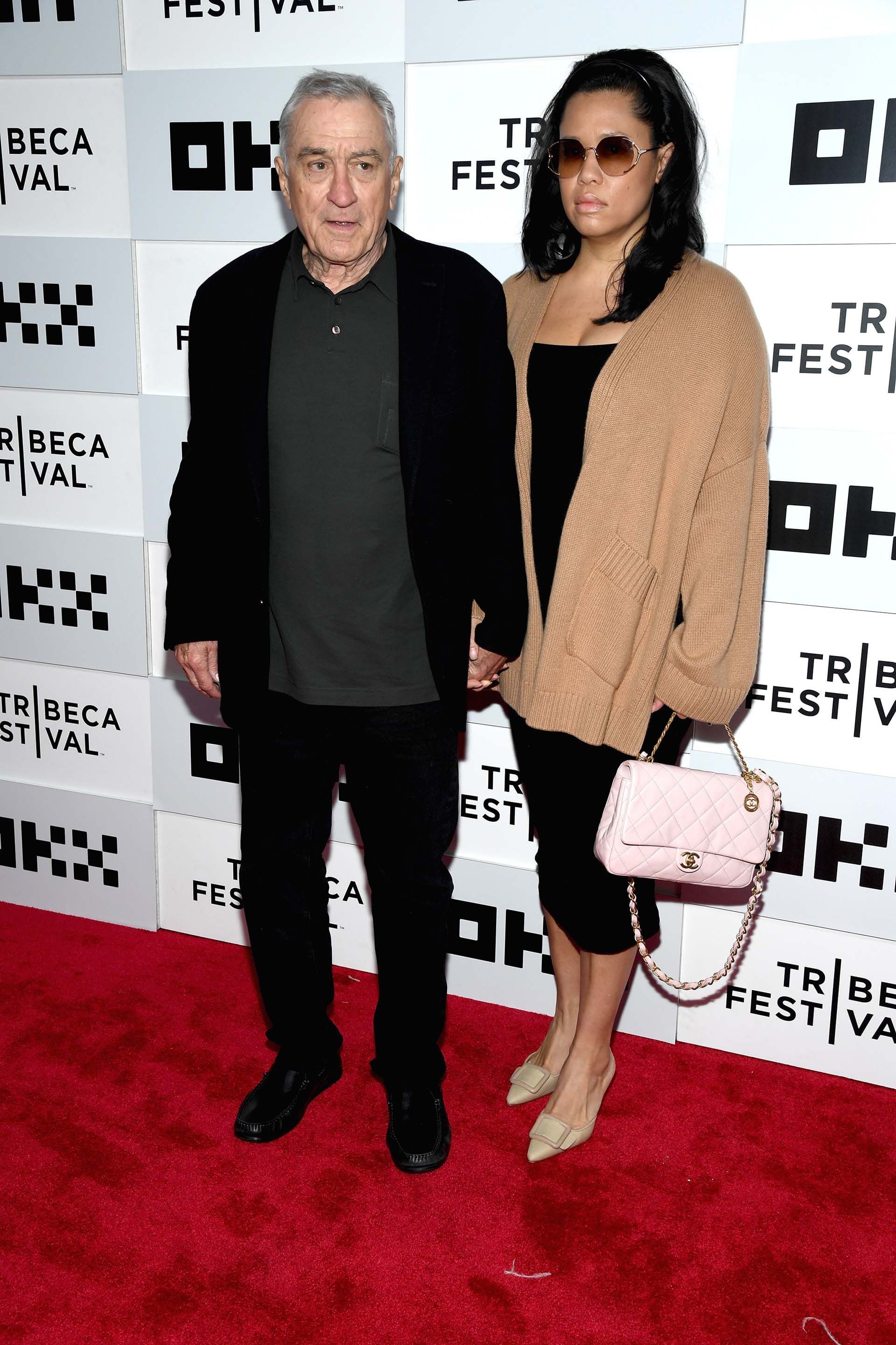 Robert de Niro y su actual mujer Tiffany Chen con quien tuvo su séptimo hijo, Gia Virginia (Crédito: Getty)