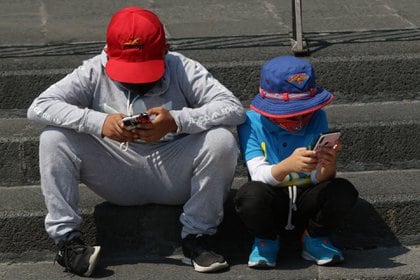 WhatsApp no mantiene registros de a quién están enviando mensajes o llamando todos (Foto: Cuartoscuro)