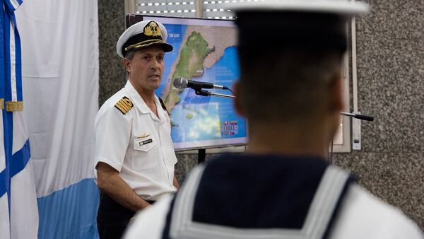 Enrique Balbi, el vocero de la Armada, fue el encargado de la comunicación durante esta crisis (foto: Adrián Escandar)