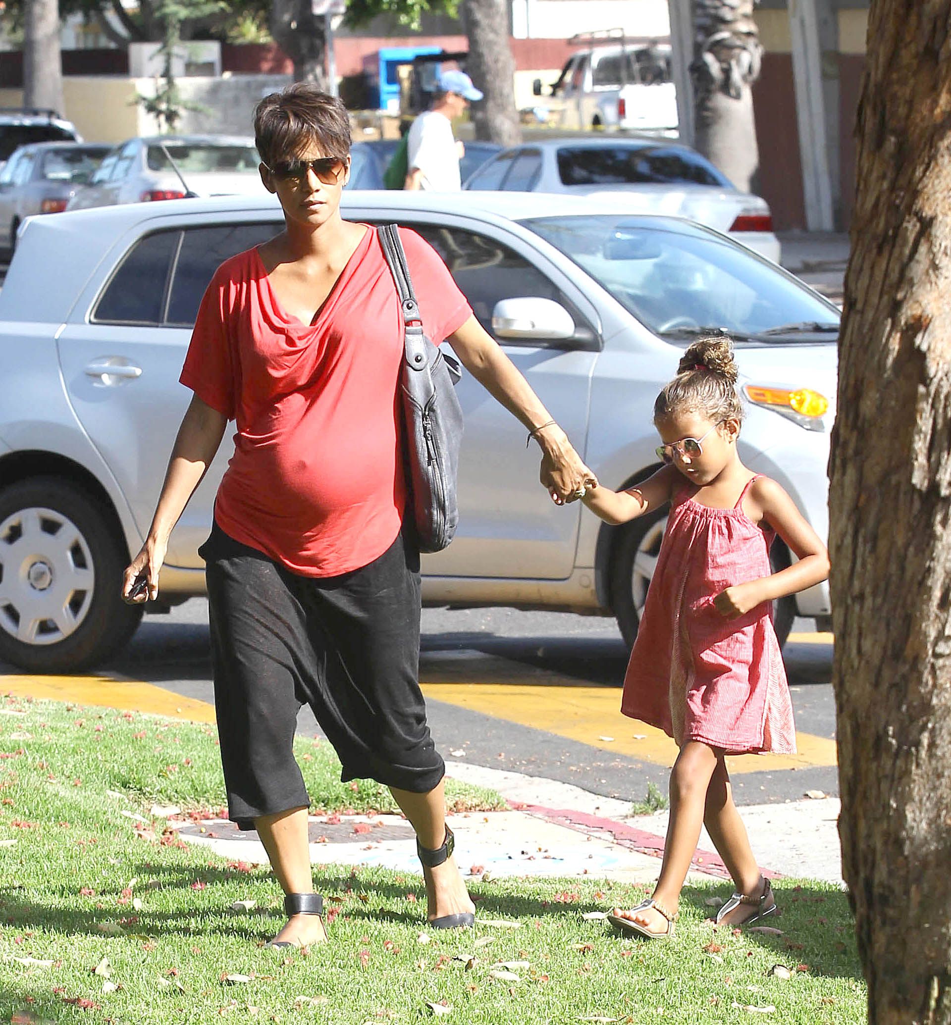 Halle Berry y su hija Nahla Ariela Aubry. La actriz atravesó sus dos embarazos con mucha felicidad y energía (FilmMagic)