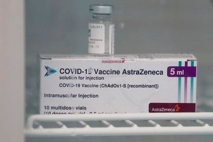 La presencia de anticuerpos Covid-19 sugiere que alguien ha tenido la infección en el pasado o ha sido vacunado con algunos de los desarrollos aprobados, como el "jab" de AstraZeneca y la Universidad de Oxford.