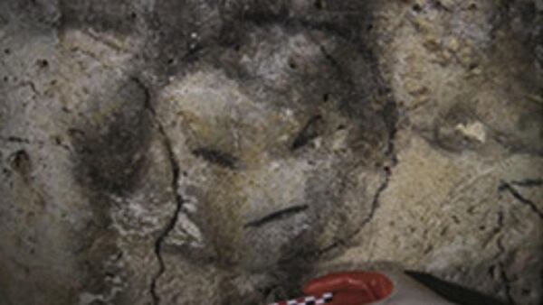 Los rostros humanoides, una de las curiosidades de las cuevas
