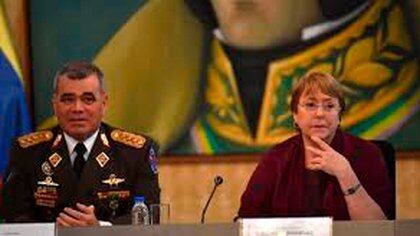 El ministro de la defensa Vladimir Padrino y la Alta Comisionada Michelle Bachelet