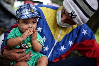 Unos dos millones de migrantes venezolanos podrán beneficiarse del Estatuto de Protección Temporal anunciado por el presidente colombiano Iván Duque. Foto Colprensa.