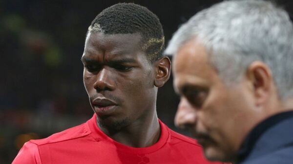 Paul Pogba no estÃ¡ cÃ³modo en Manchester United y se encuentra en conflicto con JosÃ© Mourinho (AP)