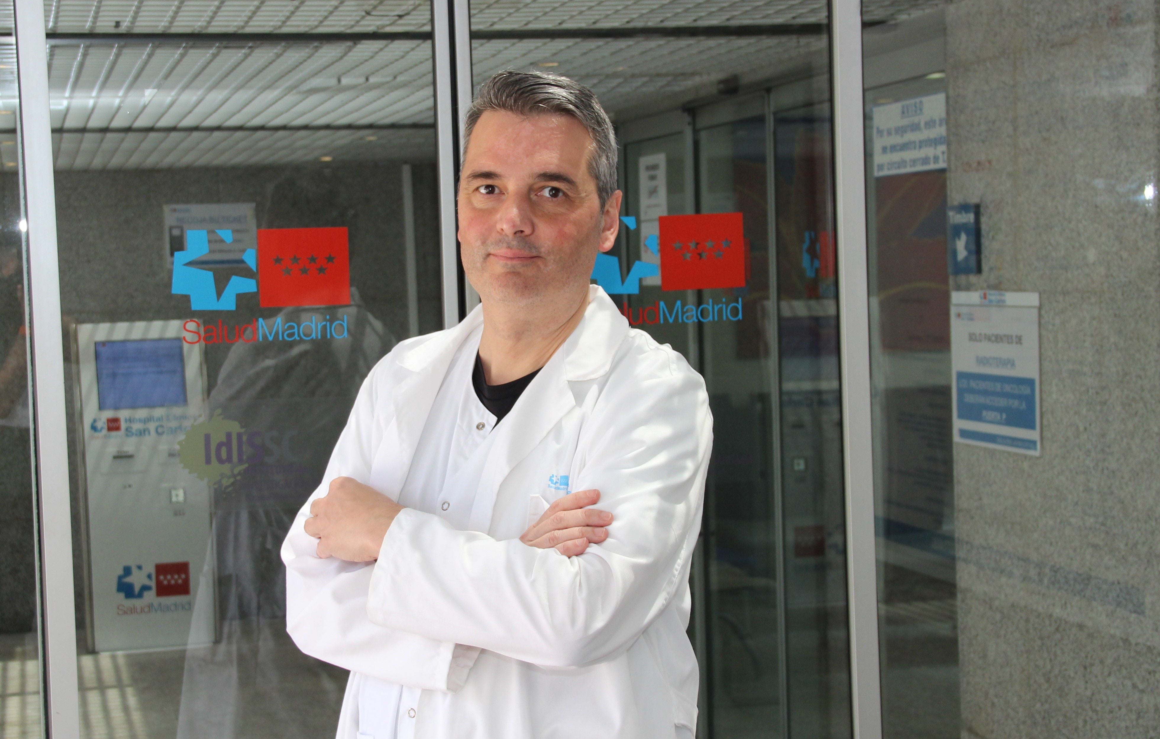 Jose Ángel García Saenz, responsable de la Unidad de cáncer de mama del Hospital Clínico San Carlos. (Carlos González)