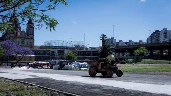 El Gobierno de la Ciudad de Buenos Aires inaugurará la nueva y renovada pista de atletismo en Parque Chacabuco (Martín Rosenzveig)