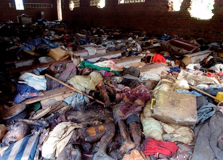 Los restos de unos 500 tutsis asesinados por milicias hutus en una iglesia el 17 de junio de 1994 (Reuters)