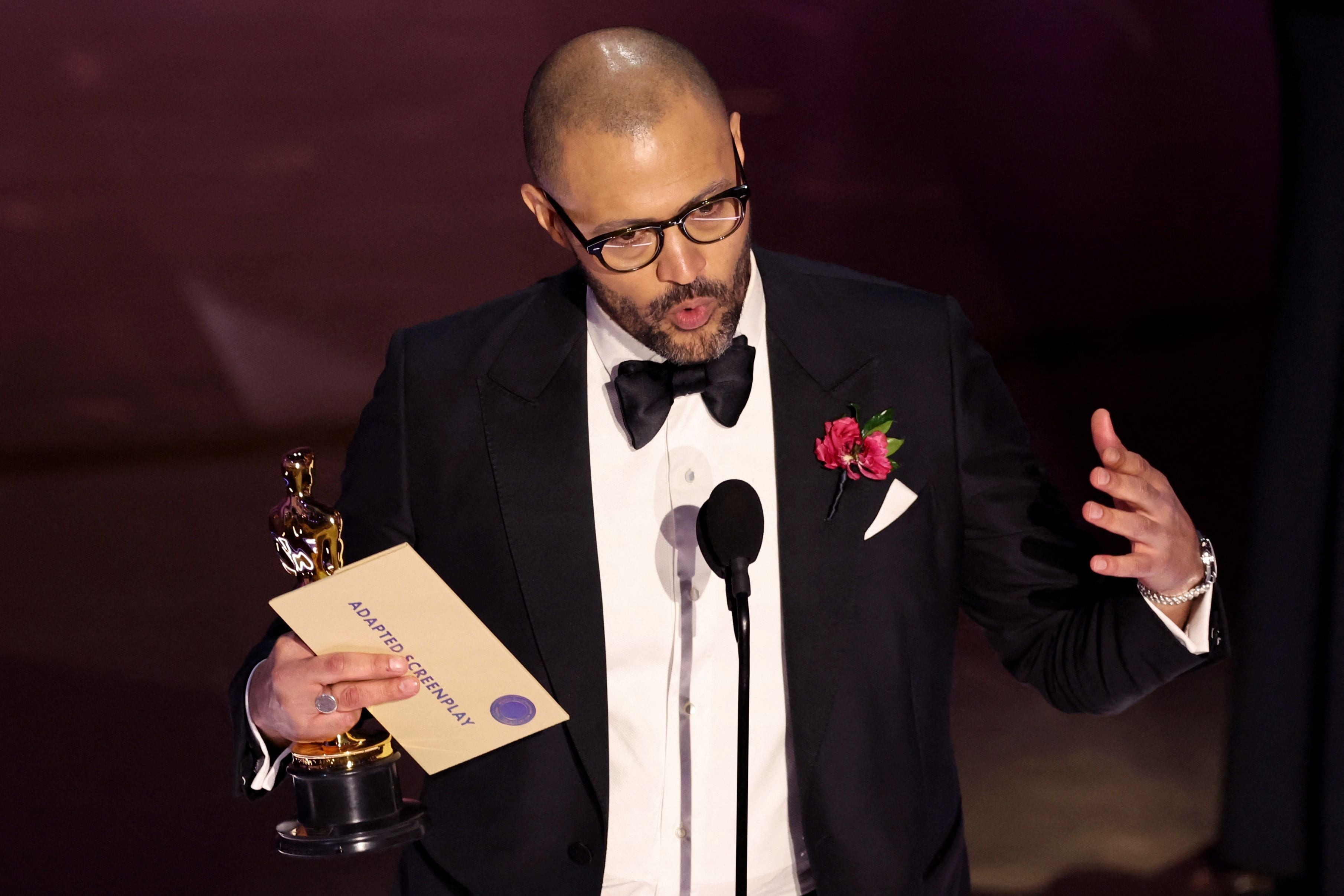 Cord Jefferson ganó el Oscar como Mejor Guión Adaptado (REUTERS/Mike Blake)
