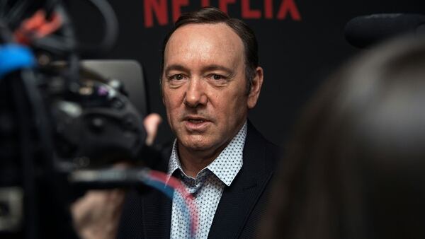 Por el escándalo de Kevin Spacey, Netflix canceló la producción de “House of Cards”. (AFP)