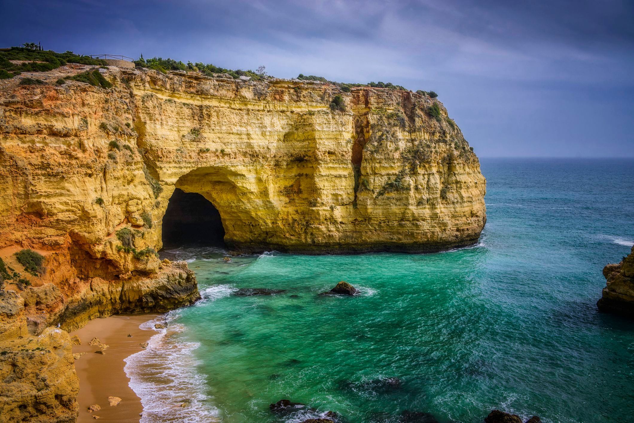 Praia Vale Covo, Algarve, Portugal.
