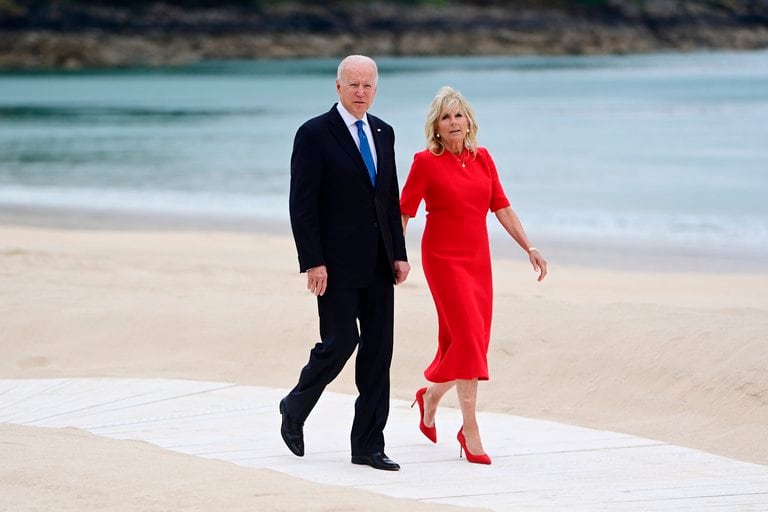 The Bidens maintain a tradition of spending Thanksgiving on a luxurious island in Massachusetts