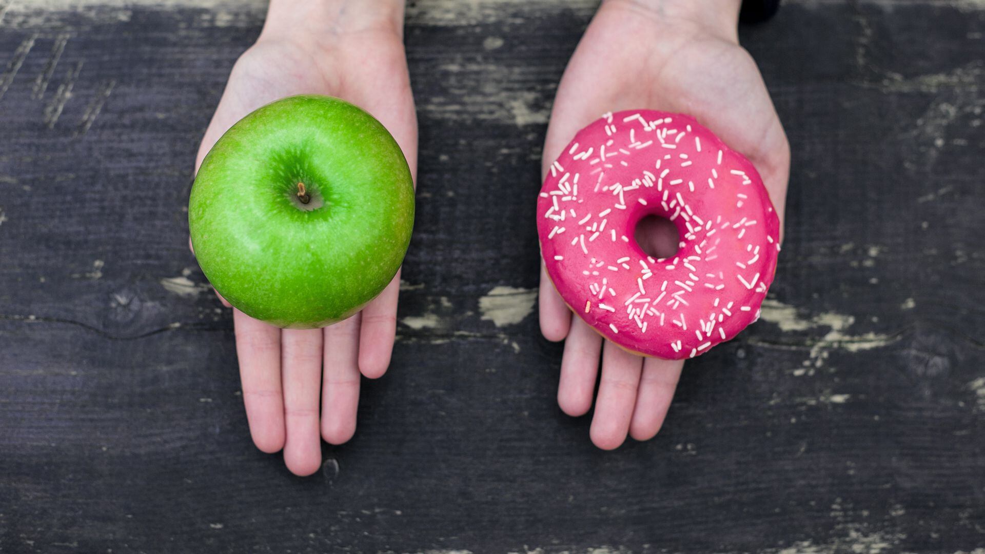 “Los mejores snacks son las frutas, ricas en fibra, vitaminas y minerales" (Getty)