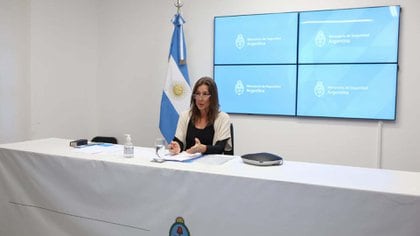 La ministra Frederic consideró que hay que repensar las políticas de seguridad en el combate contra las drogas 